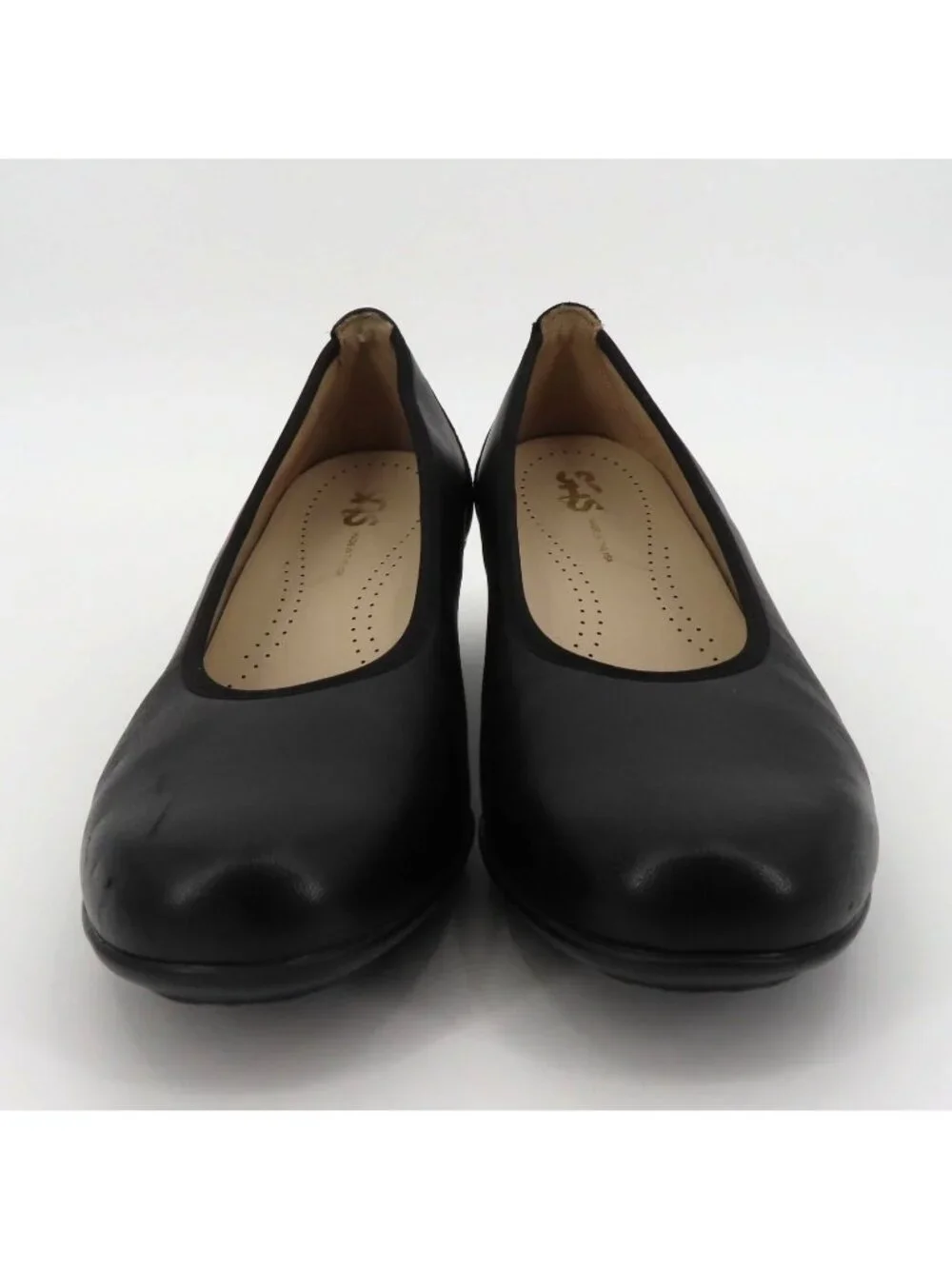 SAS MILANO Women 8.5 M Black Leather Round Toe Heels Pumps Shoes Made in USA